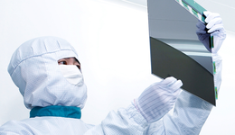 面板行業(yè)透露回暖信號(hào)，TCL科技和京東方誰(shuí)能更勝一籌？