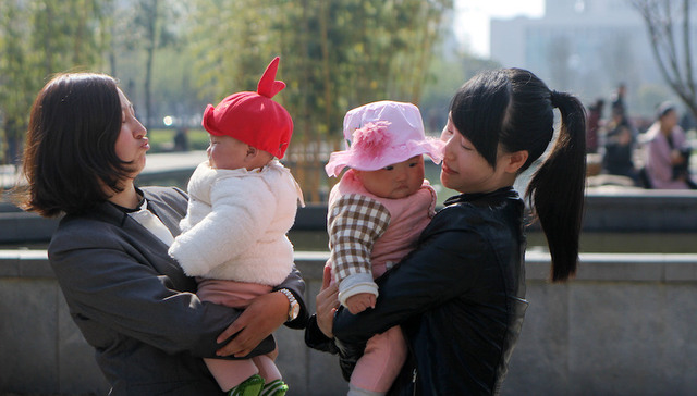 唐大杰：生育假的成本，应从企业承担转向由政府承担