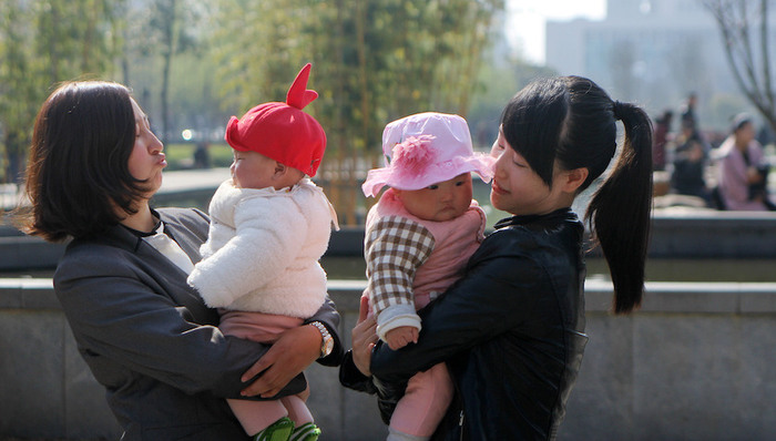 唐大杰：生育假的成本，应从企业承担转向由政府承担