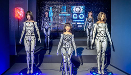 代孕、克隆与不死之身：科幻作家如何想象亲子关系？