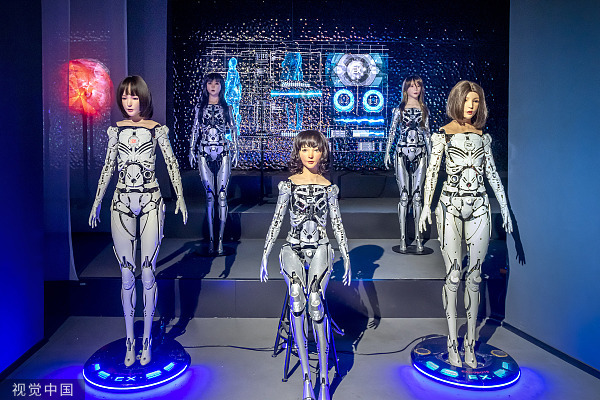 代孕、克隆与不死之身：科幻作家如何想象亲子关系？