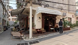 我在社區(qū)開店賣咖啡，一天賣出五六十杯，營業(yè)額千把塊