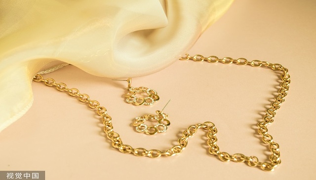 IPO雷达 | 卖黄金还是卖品牌？周六福“另类”选择带来隐忧