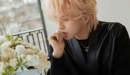 蔡徐坤专辑搭售周边惹争议，“粉丝经济”能否撑起唱片复苏？