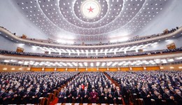 人代会听取国务院机构改革方案说明｜两会日报