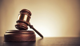 最高法工作报告：五年依法审结涉黑涉恶案件3.9万件26.1万人