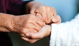 時隔5年，老齡工作重歸民政部 | 兩會·最熱烈