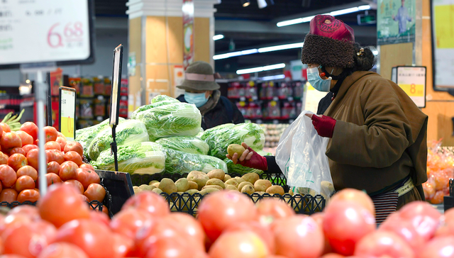 春节错位致2月CPI同比涨幅降至1%，食品价格回落明显