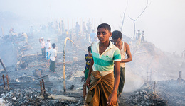 【圖集】災(zāi)難頻發(fā)！世界“最大難民營”再度失火，上萬難民無家可歸