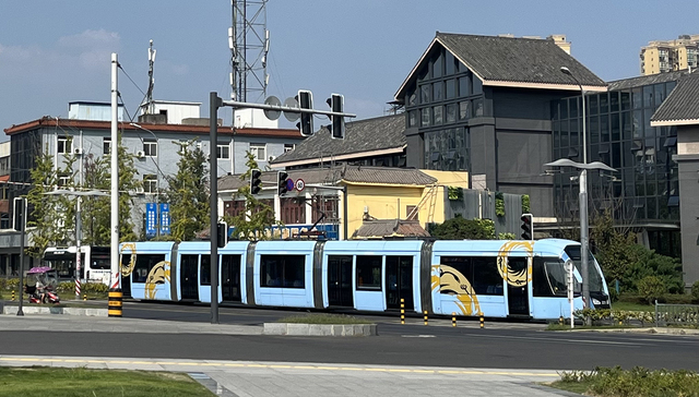 不能修地铁怎么办？政协委员建议因地制宜发展中小容量轨道交通丨两会·最希望