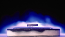 【對話】中科院物理研究所研究員羅會仟：室溫超導將如何改變?nèi)祟惿睿? class=