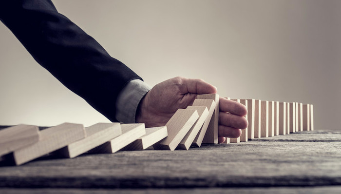 银保监会将开展不法贷款中介专项治理行动，鼓励机构建立黑名单制度丨界面金融315