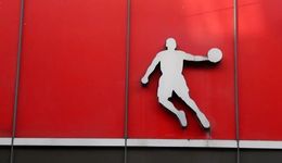 喬丹體育再“叩關(guān)”，仍想收割一個時代？