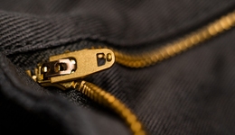 90后卖拉链：一条赚0.001元，冲到类目第一