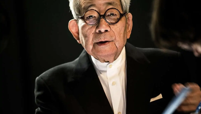 日本作家大江健三郎去世，曾被莫言称赞“有一颗像鲁迅那样嫉恶如仇的灵魂”