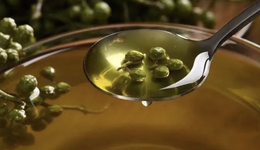 一瓶不起眼的藤椒油，怎么撐起了一個IPO？