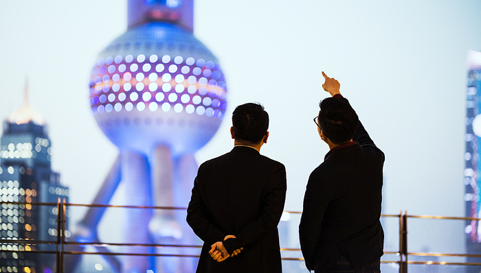 近三年上海人才保有量全国占比第一，金融、汽车、电子硬件行业人才薪酬高