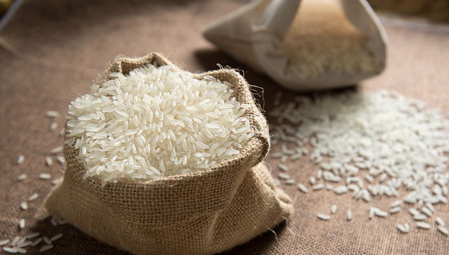 给假泰国香米提供香精的公司是谁？卖假米为何有利可图？｜界面消费315