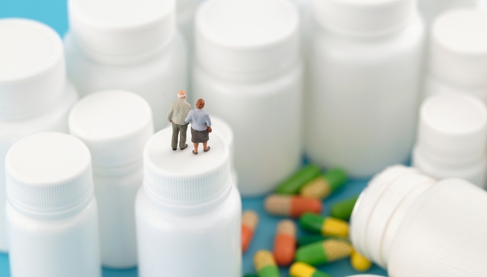 315晚会曝光免费评书机骗局：为向老人卖天价“万能药” ｜界面科技315