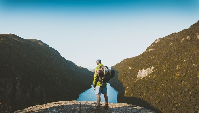 旅游产业,景区,携程,消费,导游