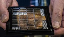 科学家研发新型光子芯片：用声波有效抗噪，突破数据传输瓶颈