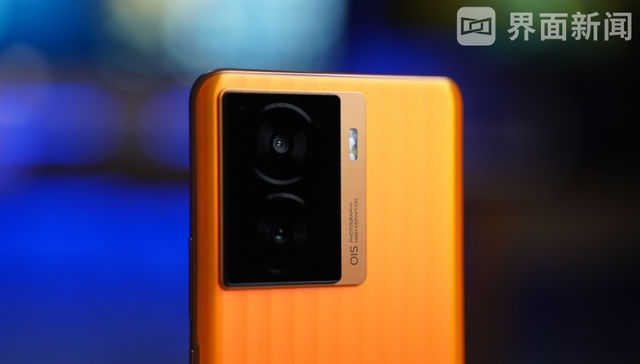 iQOO Z7体验：诚意十足，千元机也有了120W闪充