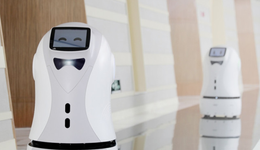 期待具备“人性化”的机器人，打开更多酒店服务新空间