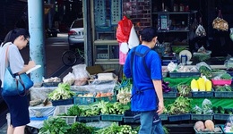 教給女兒鹵肉做法，就如教會女兒應(yīng)對世事