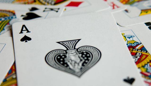 姚记科技,扑克牌,营收,