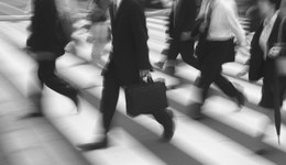 地方新闻精选 | 黑龙江2022年常住人口减少26万人 “三亚租车被坑”事件6人被刑拘