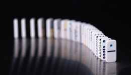 硅谷银行、百年瑞信连暴，“多米诺骨牌”会砸向哪里？