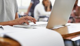 教育部：加大紧缺人才培养，2022年理工农医类本科招生比例过半