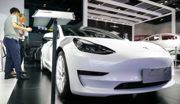 一位特斯拉車主的自述：對(duì)不起，我依舊忘不掉油車的引擎轟鳴聲