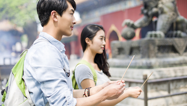 热度大涨138%！寺庙为何成年轻人春游新宠？