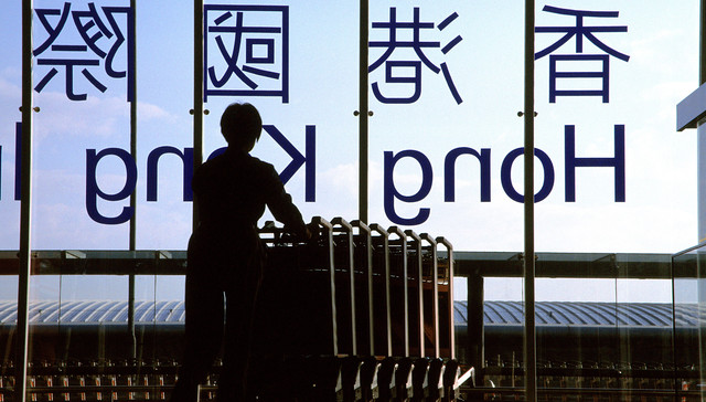 受内地及东南亚旅客拉动，香港国际机场首2月客运量飙升26倍