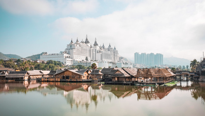 在西双版纳卖房，他单月大赚30万