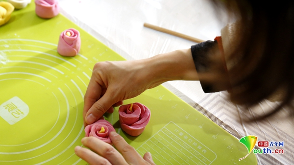 党群,共同体意识,和谐社区,民族关系,民族团结进步,民族节日,社区商业,社区调解,社区就业,民族服饰