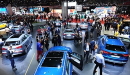 汽车销售面临一场革命，但身处其中的人尚无答案