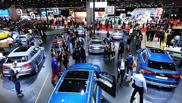 汽车销售面临一场革命，但身处其中的人尚无答案