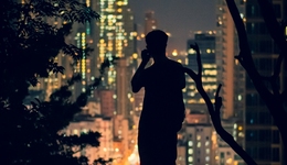 花一亿买楼，都成大主播标配了？