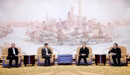 上海與中國(guó)旅游集團(tuán)簽署戰(zhàn)略合作協(xié)議！陳吉寧龔正會(huì)見(jiàn)陳寅王海民一行