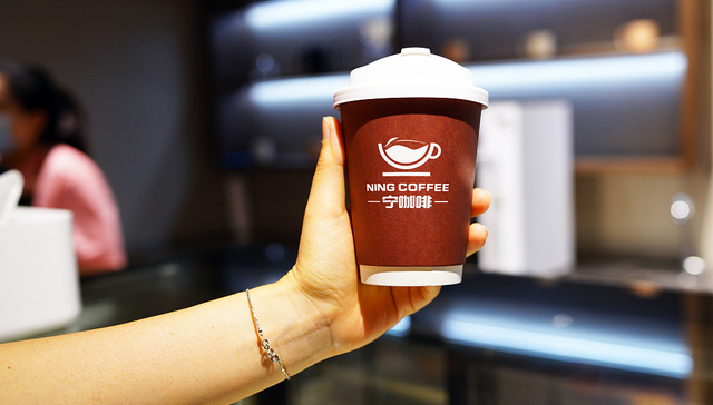 李宁特步卖咖啡、贵人鸟投资预制菜，运动品牌迷上搞副业