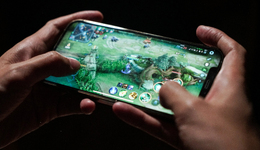 游戲手機慘遭“double kill”：黑鯊擱淺，拯救者沉沒