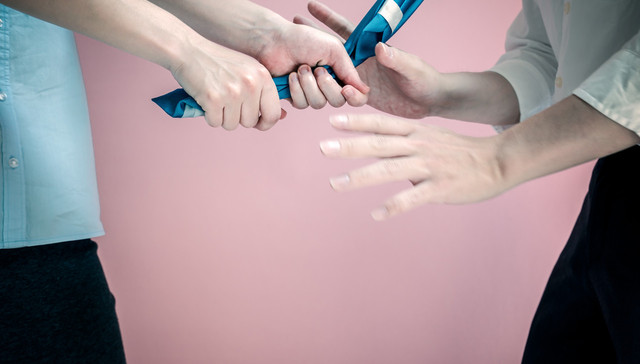 华帝股份回应“强闯子公司”一事：行为符合相关法律法规，已对不实信息报警处理