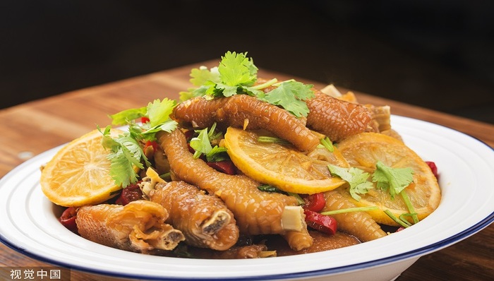 财说 | 卤味零食不香了？有友食品业绩逐年下滑