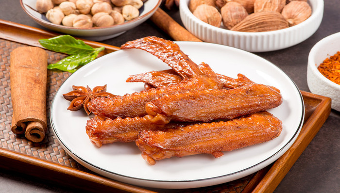 上市公司,业绩下滑,年报,休闲食品