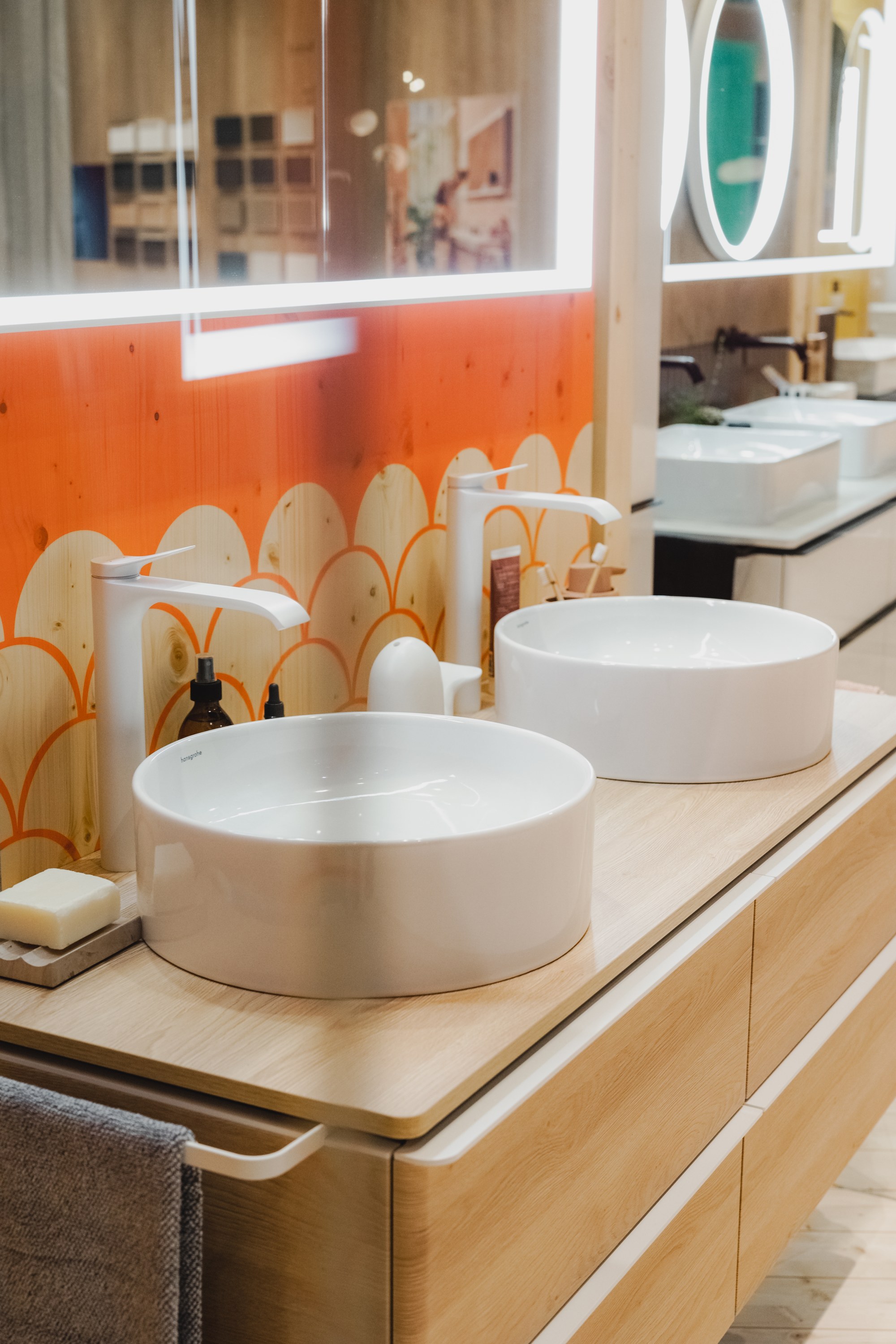 06 汉斯格雅2023 ISH浴室展间2_副本.jpg