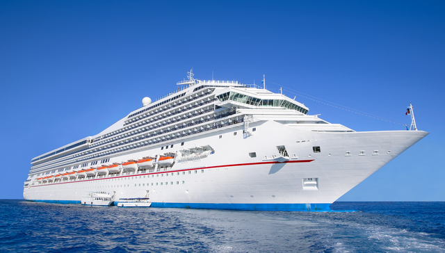 邮轮；旅游；出境