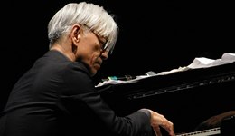 坂本龙一：人生消极而被动，面对苦难时却不得不做点什么 | 逝者