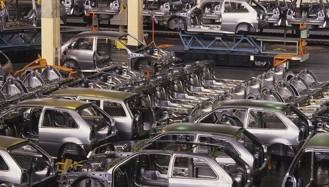 瑞银分析师预测2023年全球汽车库存大幅走高